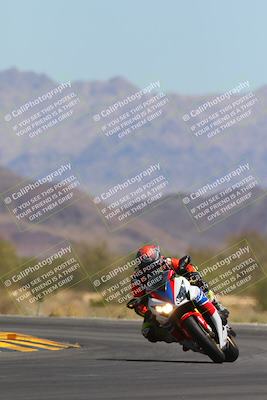 media/May-11-2024-SoCal Trackdays (Sat) [[cc414cfff5]]/9-Turn 14 (1125am)/